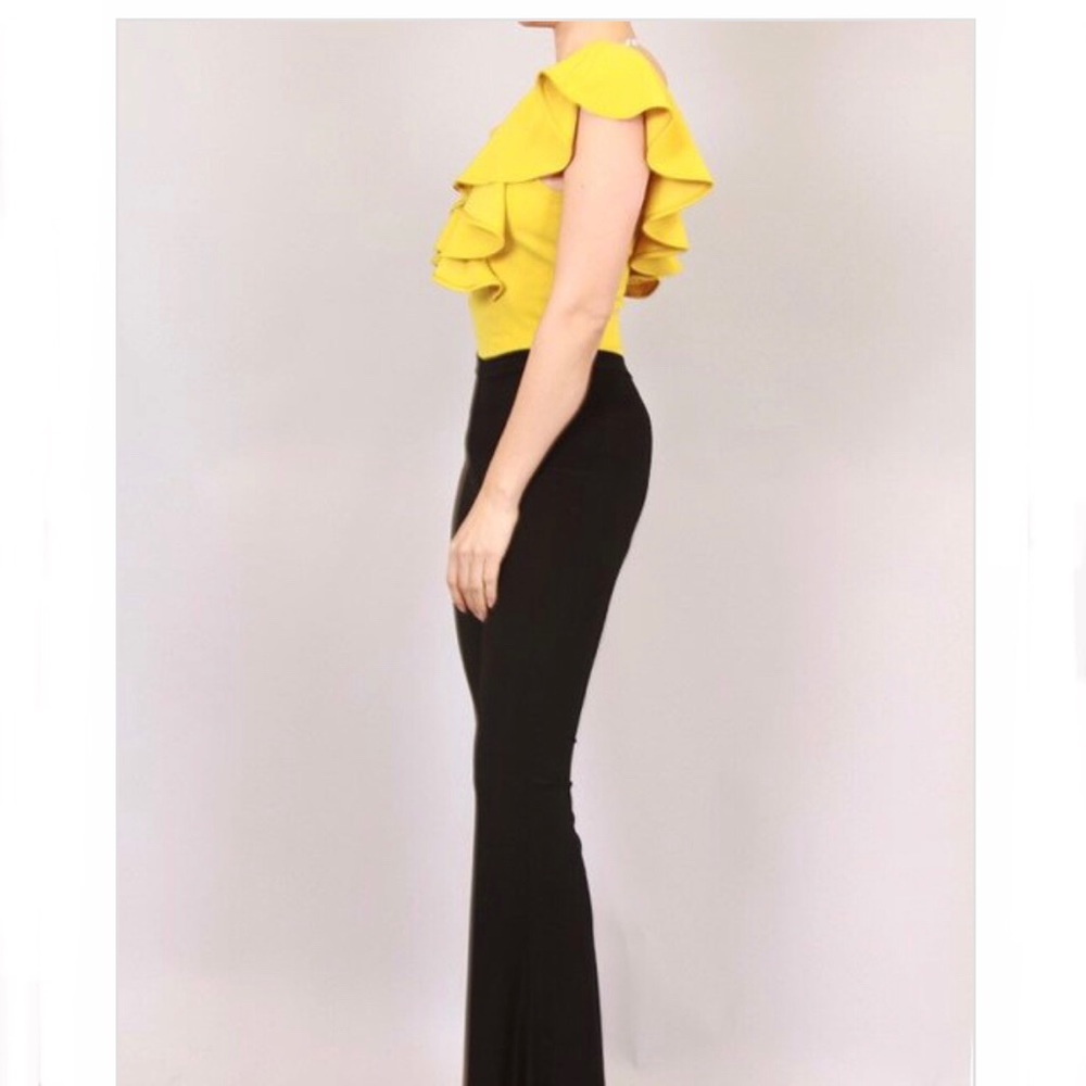 Patsy Yellow Ruffle Top​ - Picture 3 of 3